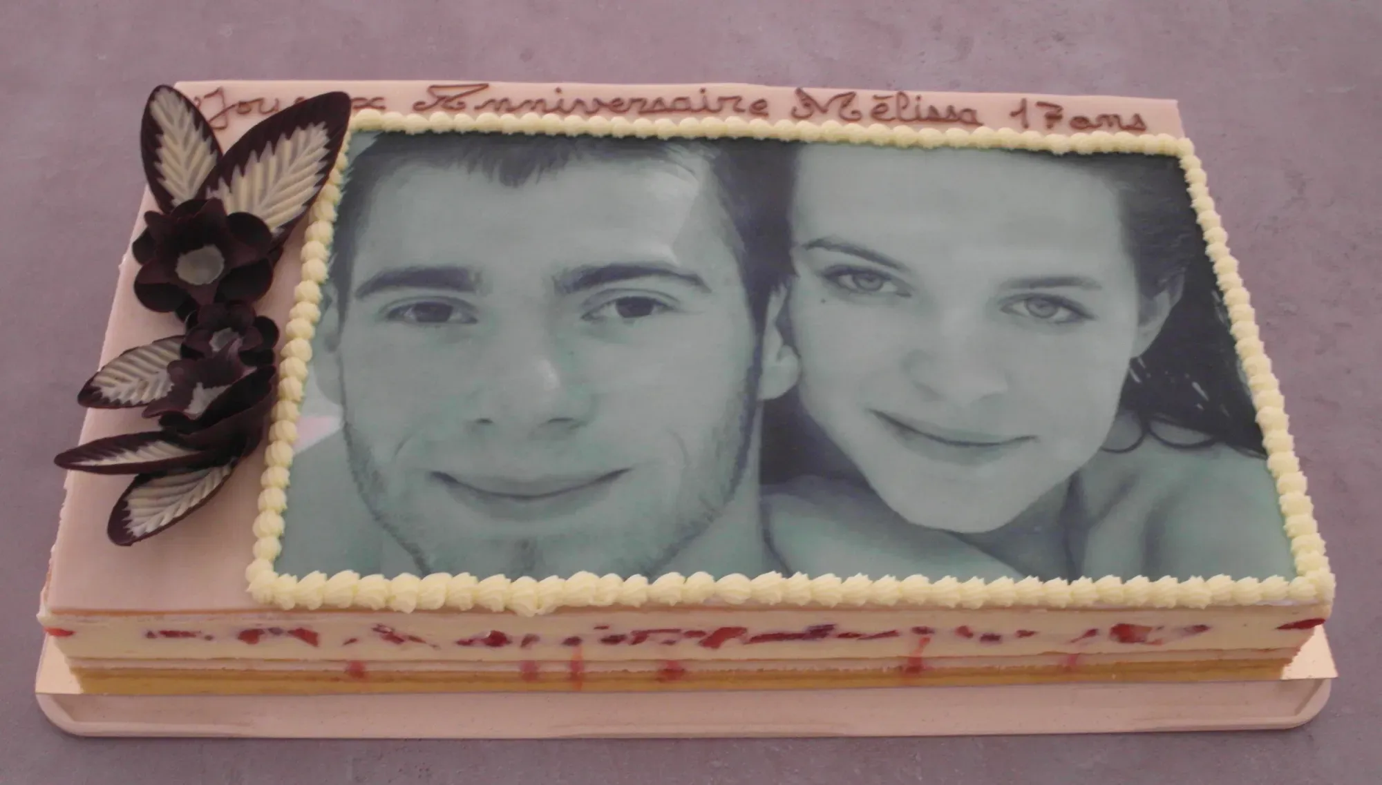 Photo 64 - fraisier avec photo de couple-min